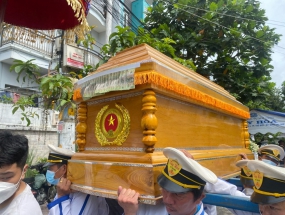 TANG LỄ CÁN BỘ